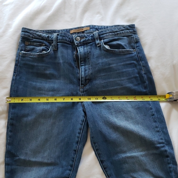Joe's Jeans " The Charlie"  high rise skinny ankle 30 or 31 - Picture 4 of 12